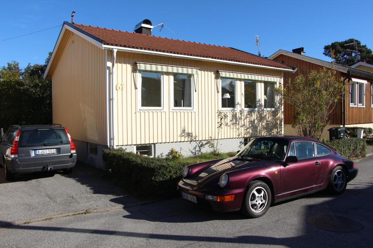 Tallkrogen Romantic House - Upper Or Lower Apartment Ville de Ville de Stockholm Extérieur photo
