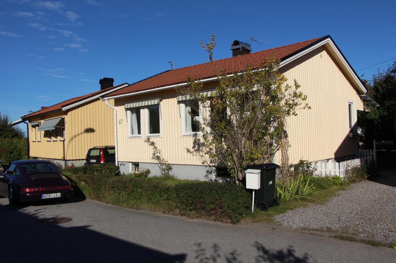 Tallkrogen Romantic House - Upper Or Lower Apartment Ville de Ville de Stockholm Extérieur photo