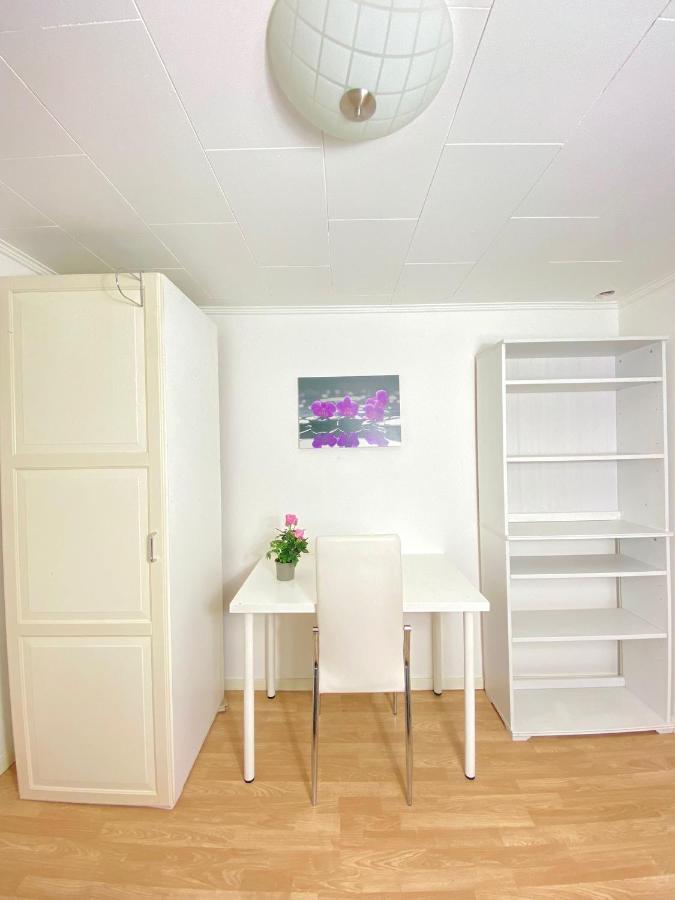 Tallkrogen Romantic House - Upper Or Lower Apartment Ville de Ville de Stockholm Extérieur photo